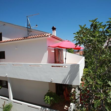 Apartments Reljic With Terrace Baška Exterior foto