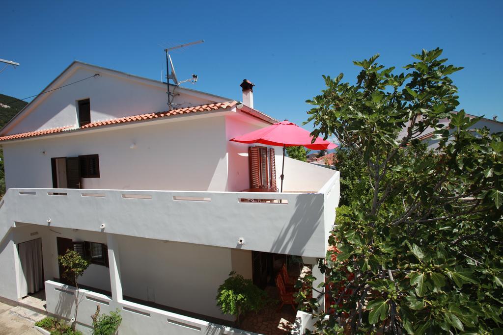Apartments Reljic With Terrace Baška Exterior foto